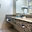 Quality Hotel Conference Center Cincinnati Blue Ash