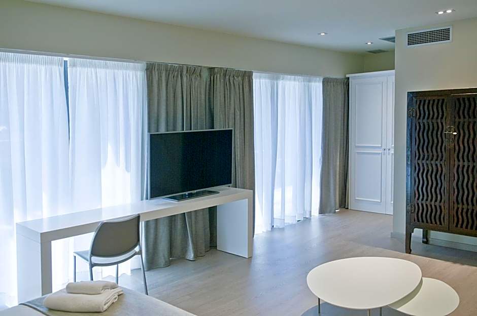 Serennia Exclusive Rooms