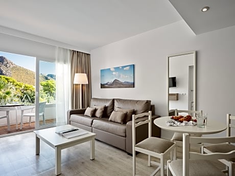SUITE POOL VIEW 4 PERSONS