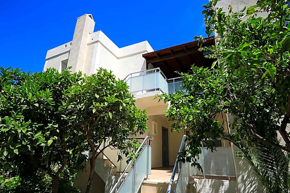 Summer Garden Suites Beach Hotel