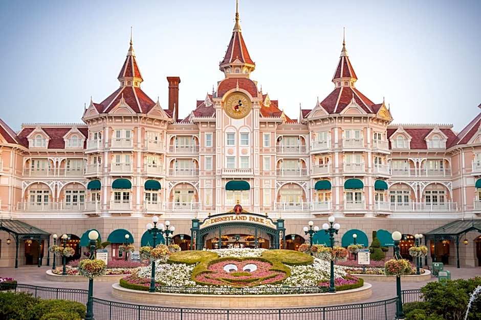 Disneyland® Hotel