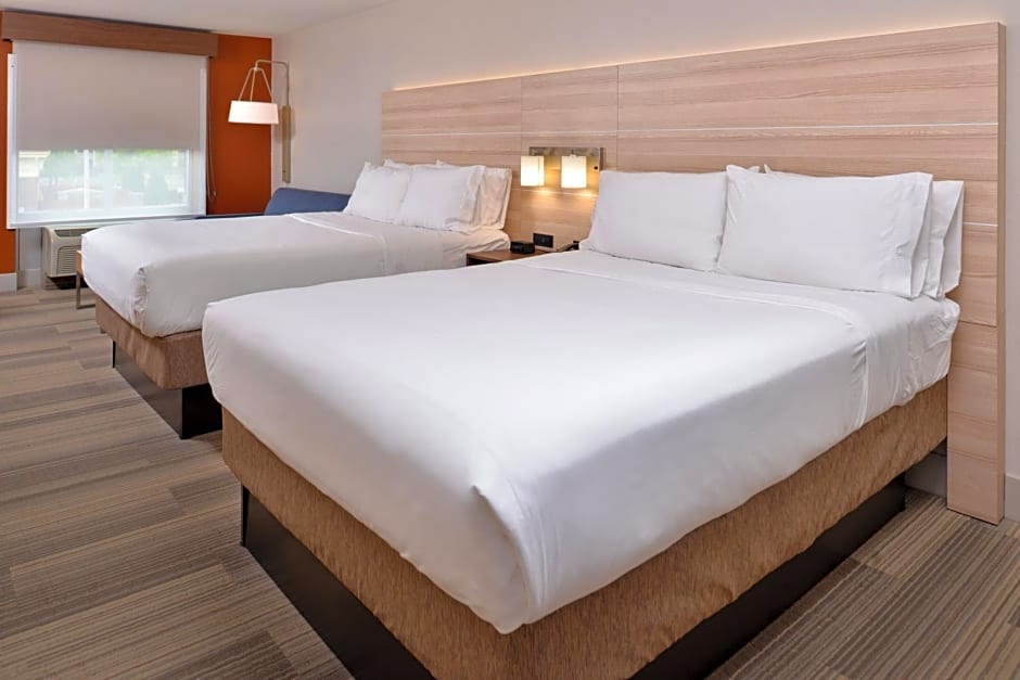 Holiday Inn Express Hotel and Suites Cincinnati - Mason By IHG