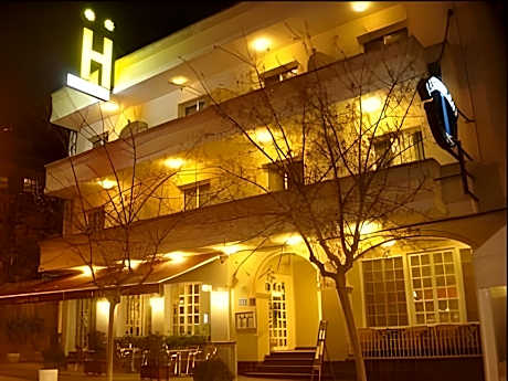 Hotel Restaurant Llansola