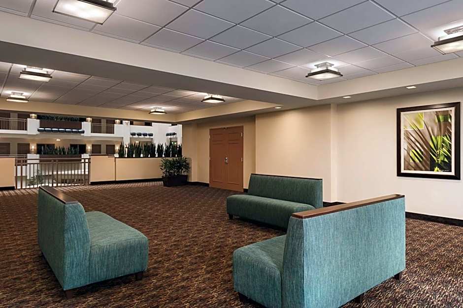Embassy Suites by Hilton Orlando Lake Buena Vista South