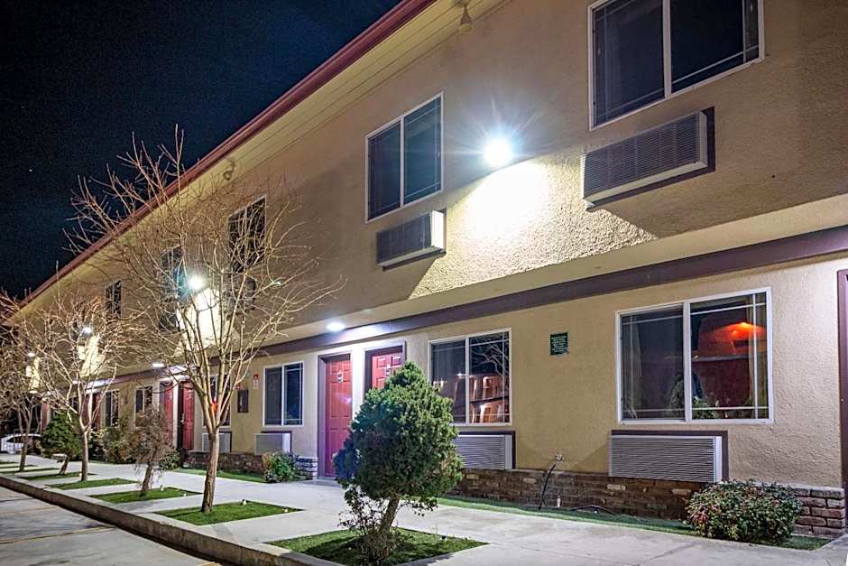 Quality Inn Bishop near Mammoth