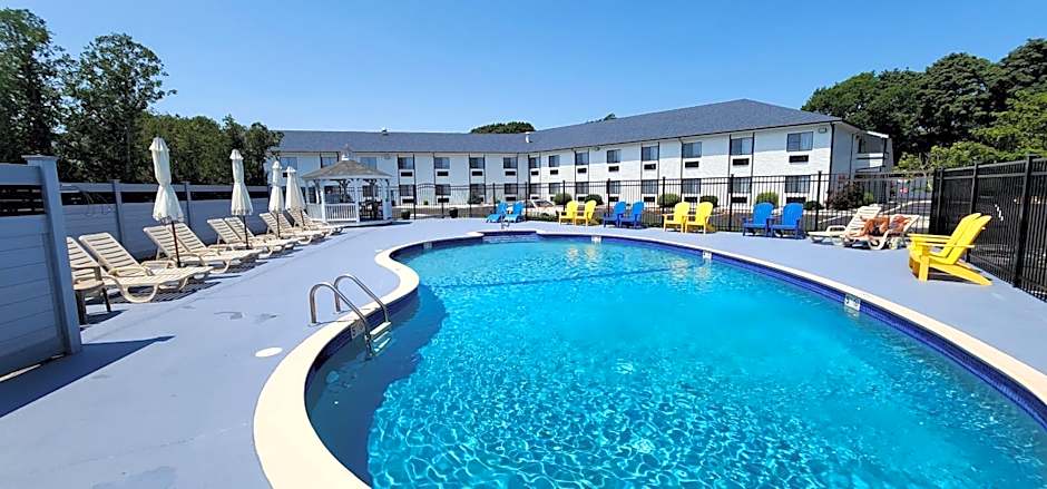 Ambassador Inn and Suites