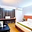 Mayflower Grande Hotel