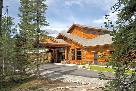 Denali Park Village