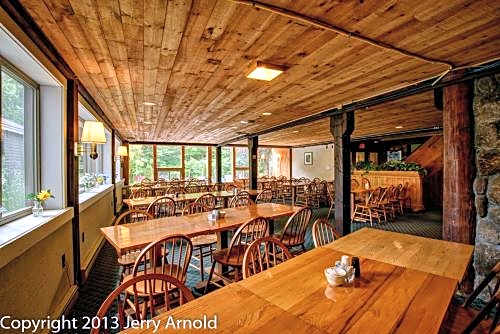 Snowy Owl Inn