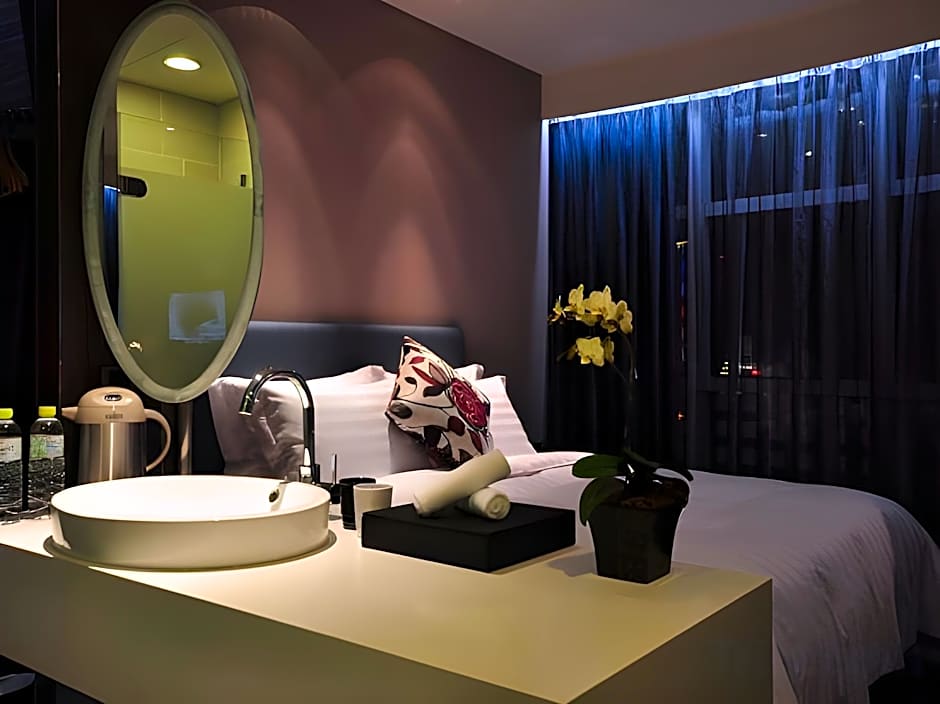 CHECK inn Taipei Xinyi