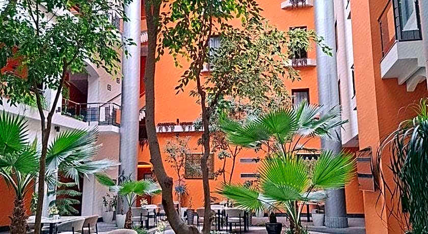 Ararat Hotel