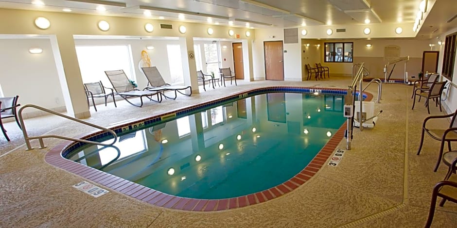 Holiday Inn Express Suites Yankton Hotel By IHG