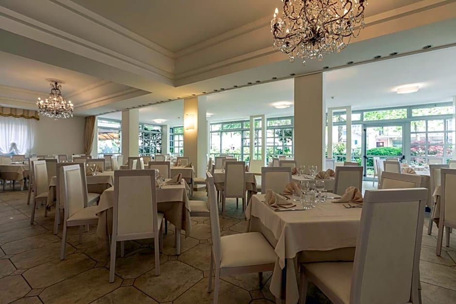 Hotel Athena