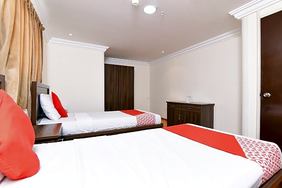 OYO 416 Bonais Hotel