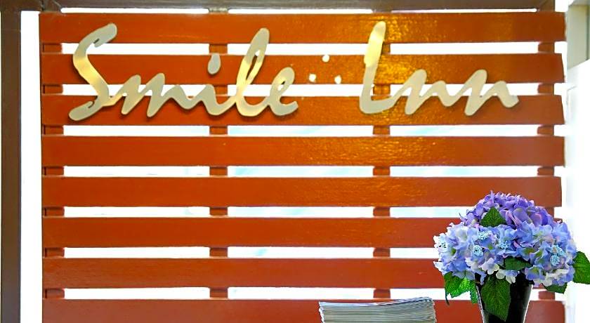 Smile Inn
