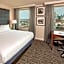 Hilton Philadelphia at Penn’s Landing