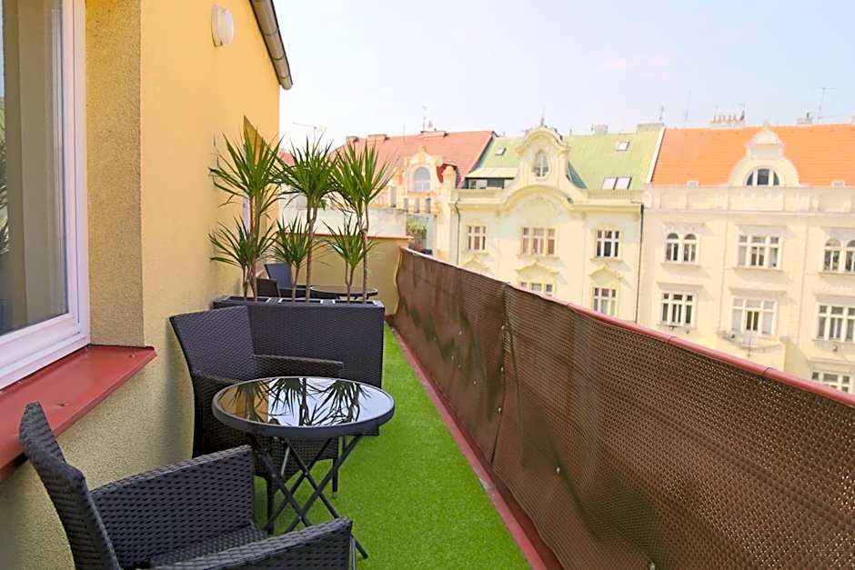 Charles Square Apartments