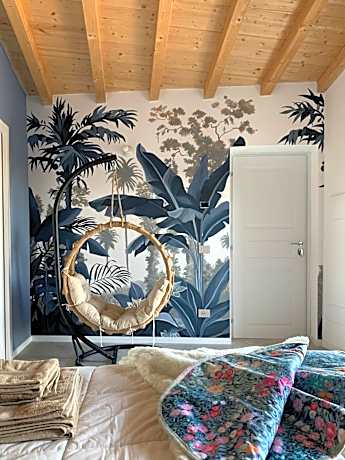 Bea Trees - Lake Garda