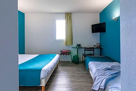 Quadruple Room with Air Conditioning