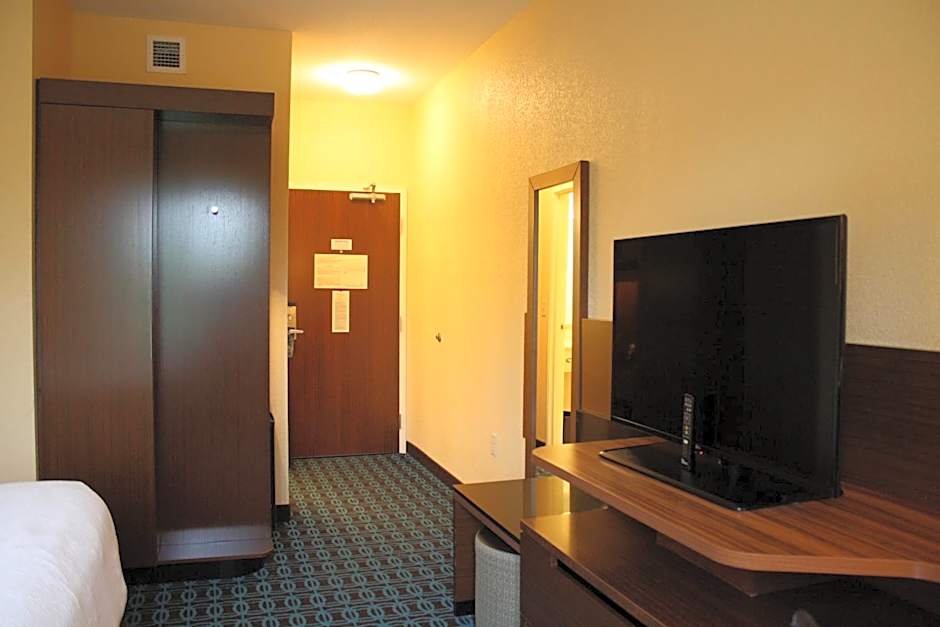 Fairfield Inn & Suites by Marriott Detroit Lakes
