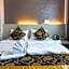 Top Garden Hotel