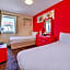 GO2 Gloucester Hotel by OYO