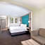 La Quinta Inn & Suites by Wyndham Pigeon Forge- Dollywood