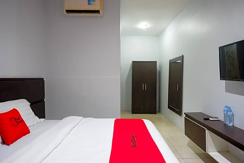 RedDoorz Plus @ Hotel Srikandi Kendari