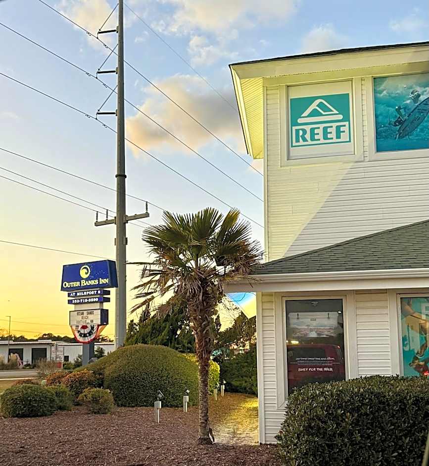 New 2025-Ocean Sands Beach Boutique Inn -Sauna and Saltwater-Mineral Pool until 4AM-Free Beach Bikes and Golf Carts for Famous 