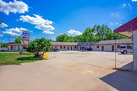 The Inn By OYO El Dorado Lake