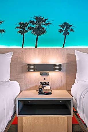 Queen Room with Balcony