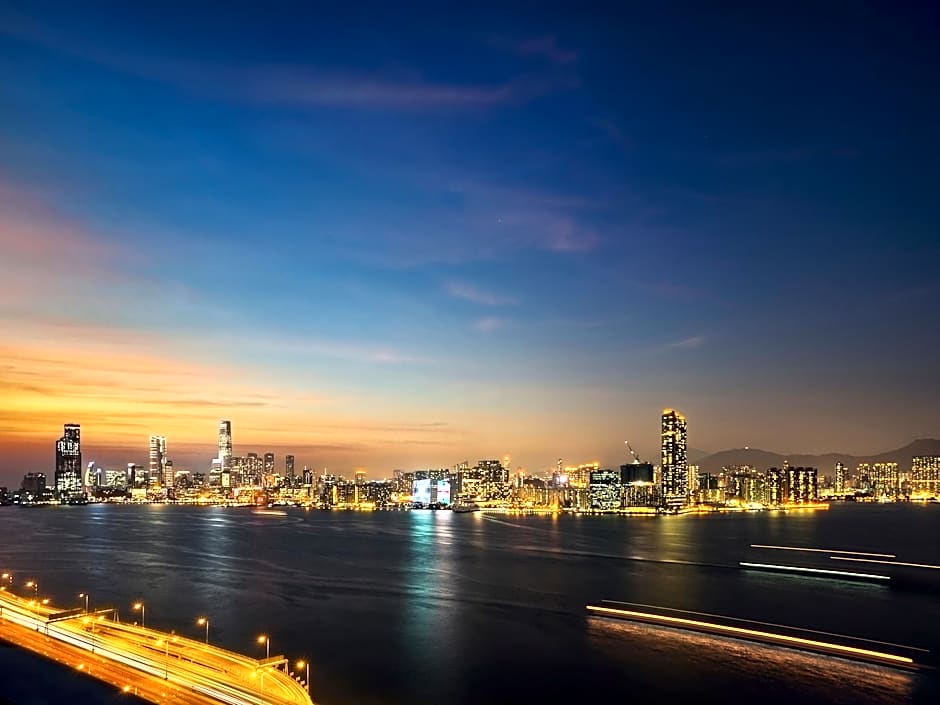 Hyatt Centric Victoria Harbour Hong Kong
