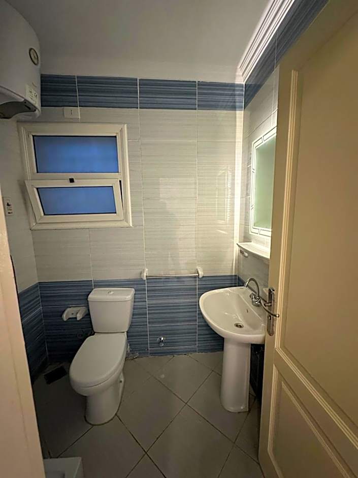 شقه فندقيه مكيفه بالكامل بمدينتي