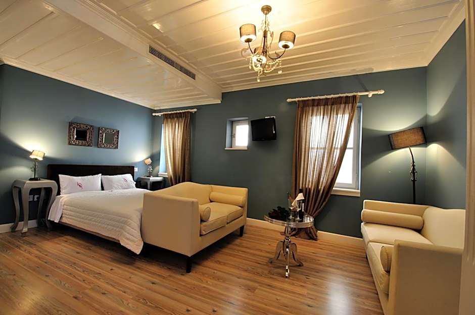 Photo 1 of 16 of Suite, Terrace