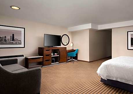 King Room with Bath Tub - Disability Access