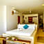 Aquamarina Hotel