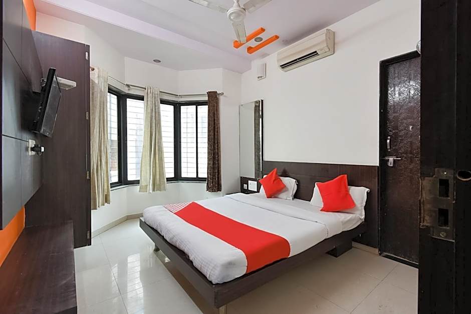 Flagship Hotel Sai Suman Palace