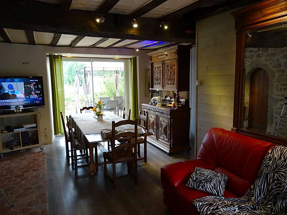 Datcha Bourguignonne, Chambres & Gîte