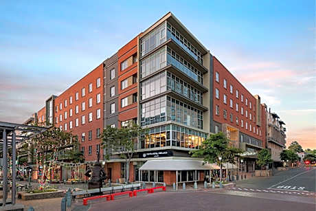 Protea Hotel by Marriott Fire & Ice Johannesburg Melrose Arch
