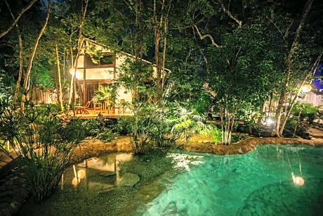 Nahouse Jungle Lodges