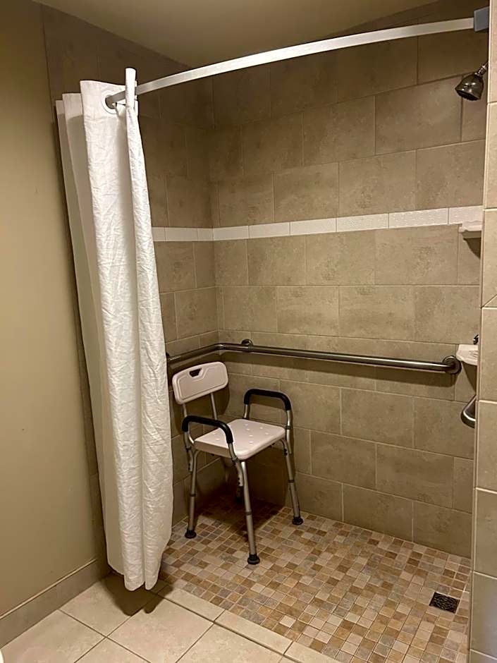 Days Inn by Wyndham Virginia Beach At The Beach