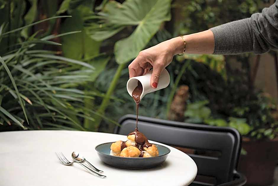 Alexandra Barcelona Hotel, Curio Collection by Hilton