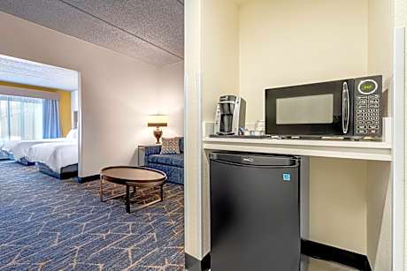 Suite with Two Beds - Non-Smoking