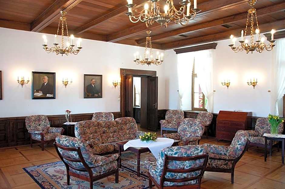 Hotel Zamek Pułtusk Dom Polonii