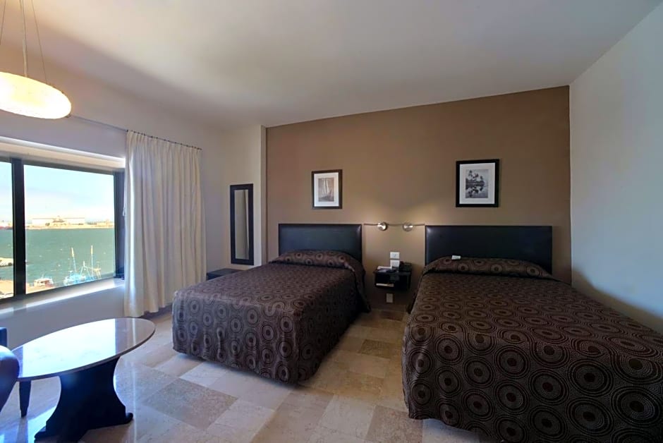 Hotel Mar y Tierra