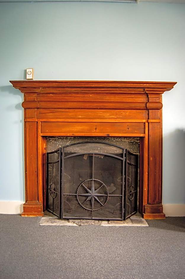 The General Stanton Inn