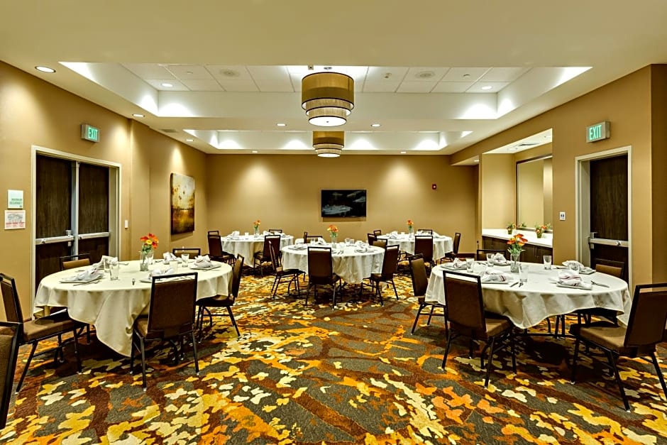 Holiday Inn St. George Convention Center, an IHG Hotel