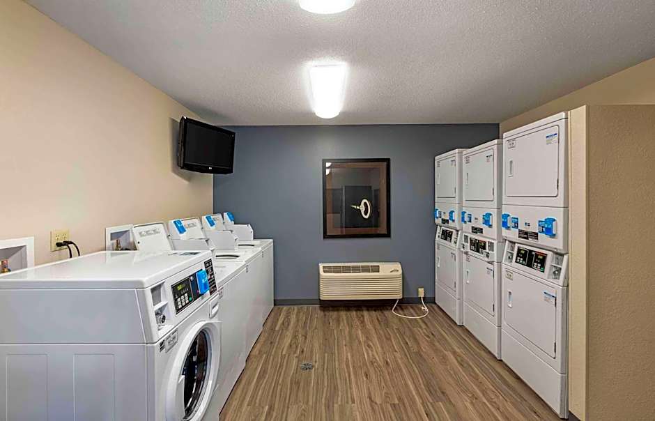 Extended Stay America Select Suites - Milwaukee - Waukesha