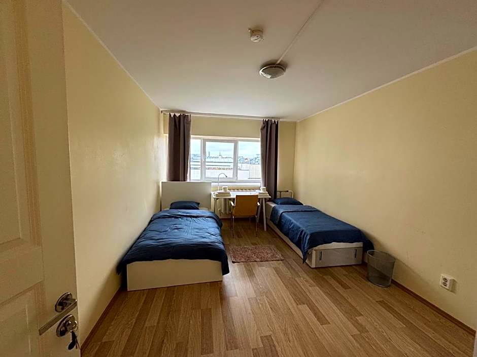 Bright & Peaceful Room Near Old Town