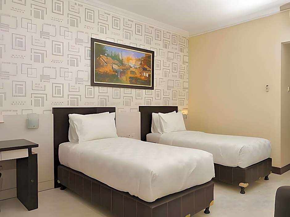 Hotel 88 Diponegoro-Jember by WH